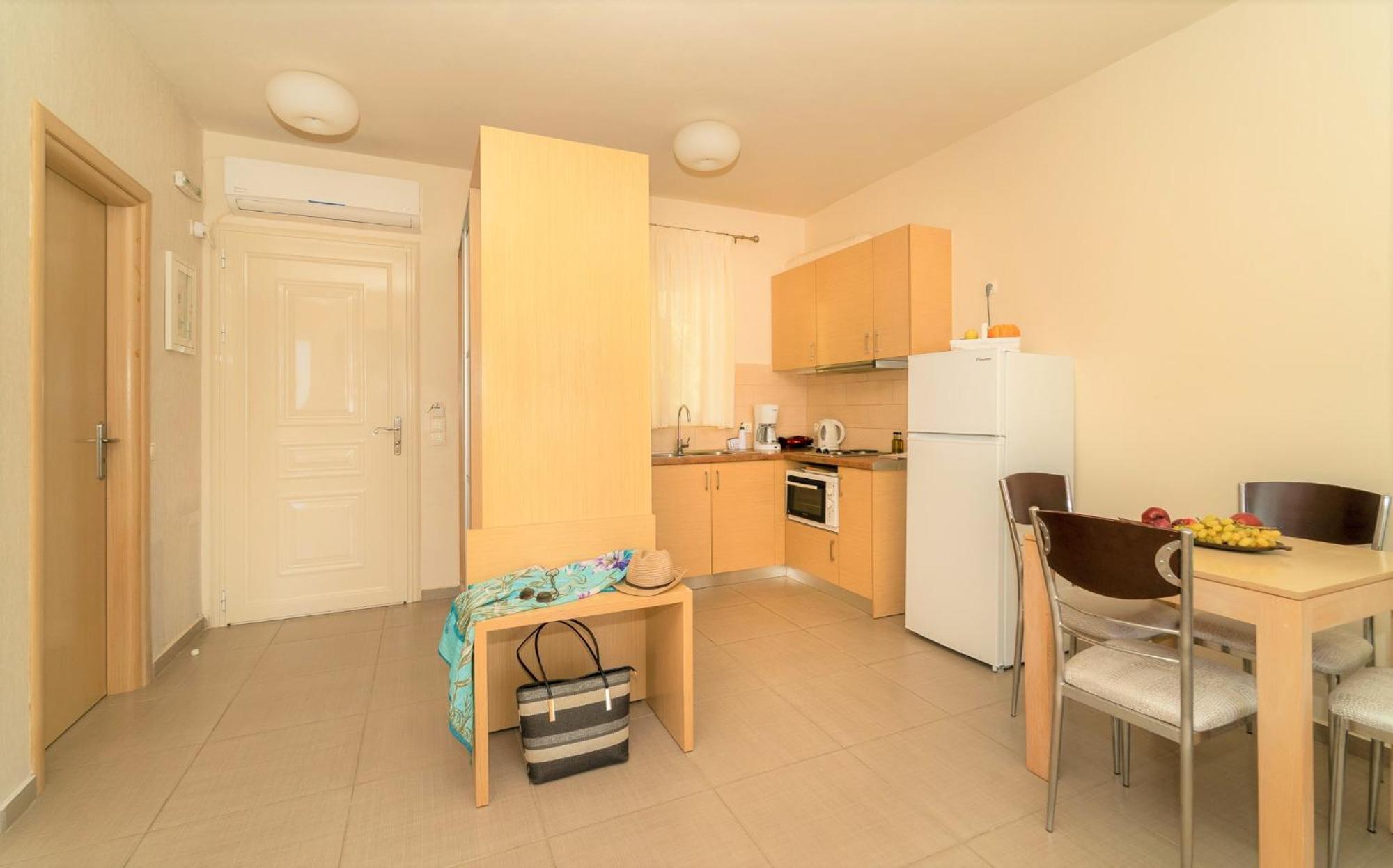 Vereniki Apartments Финикунда Екстериор снимка