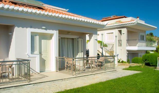 Vereniki Apartments Финикунда Екстериор снимка