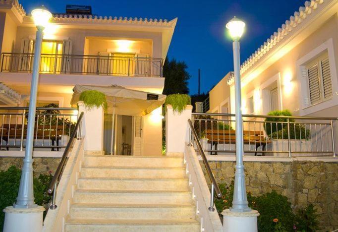 Vereniki Apartments Финикунда Екстериор снимка